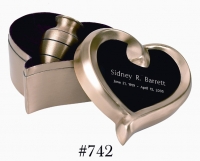 742 Brushed Brass Heart Keepsake